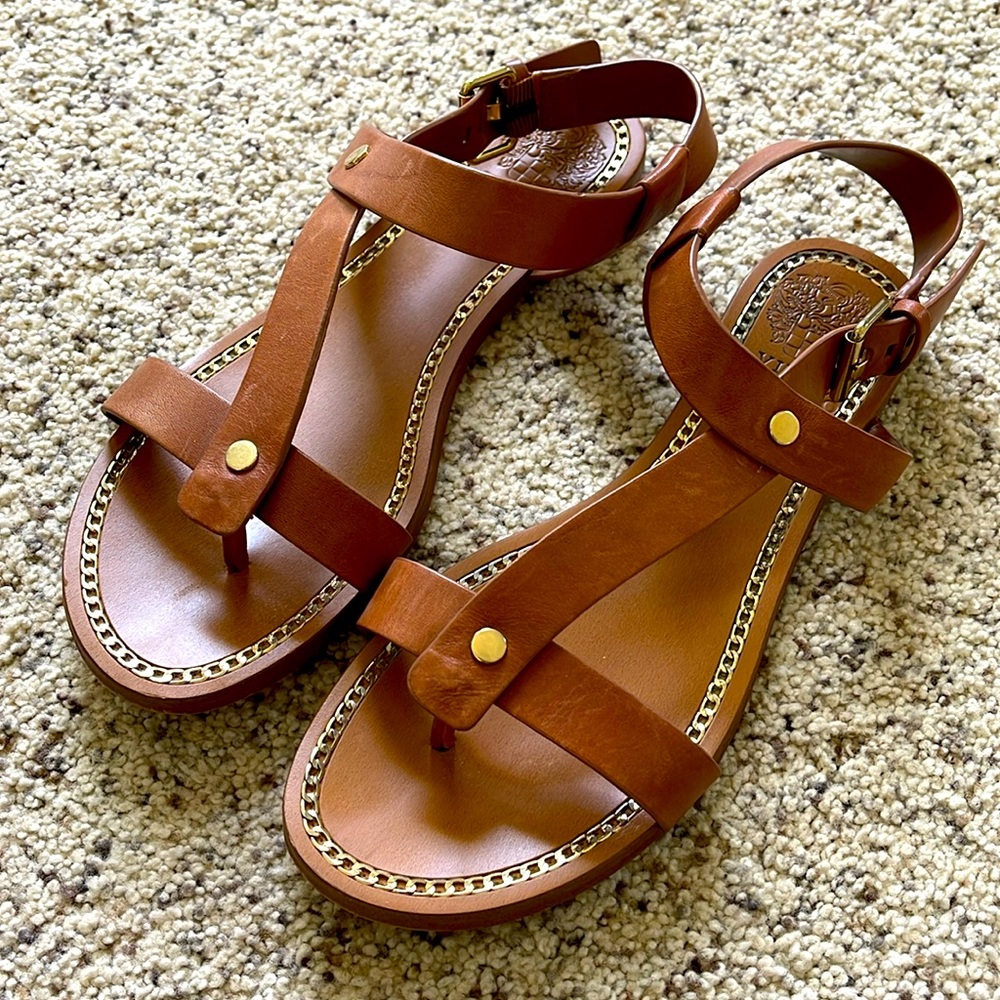 Vince Camuto leather sandals // 8